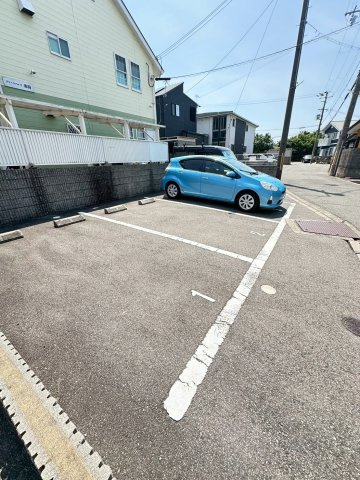グリーンハイツ赤羽の駐車場