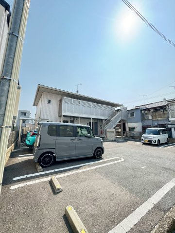 クリア田町の駐車場