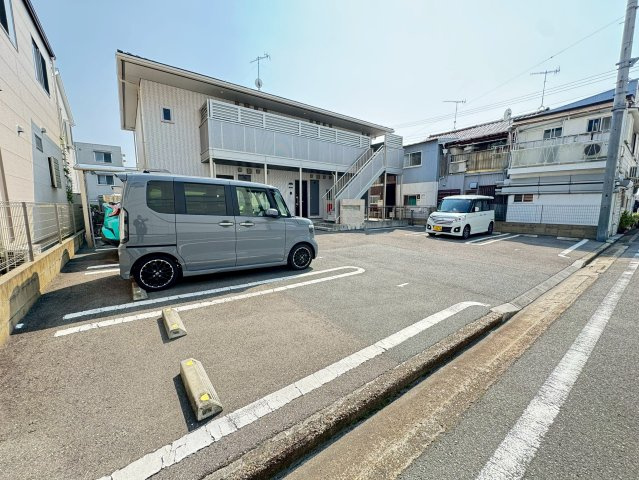クリア田町の駐車場