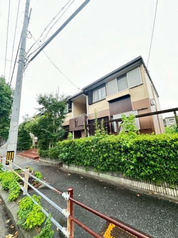 アーバン宮の前