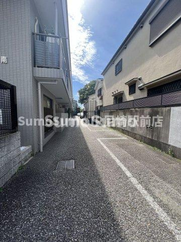 アヴィタ武庫之荘南の駐車場|駐車場に車を止められます