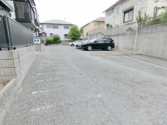 グリーンハイツの駐車場