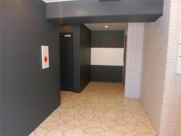 グランパシフィック松虫通のエントランス