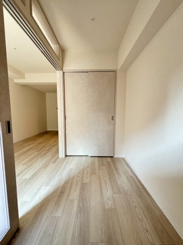 ワールドアイオオサカフェリーチェの洋室