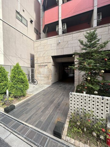 アクアプレイス上本町のエントランス