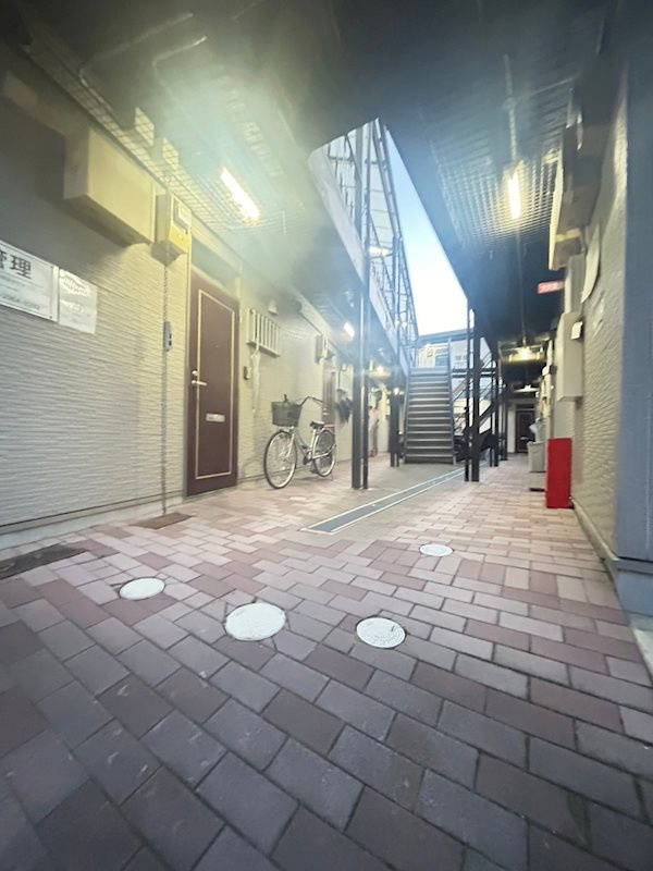 アコルデパルク中山手のロビー