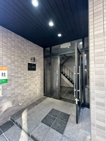 アヴァンセ東神戸のエントランス