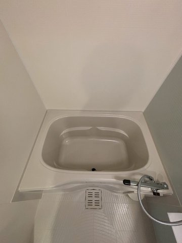ワールドアイオオサカフェリーチェの浴室