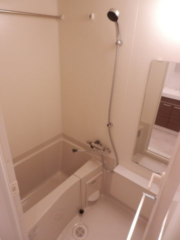 ユリカロゼAZ上板橋の浴室