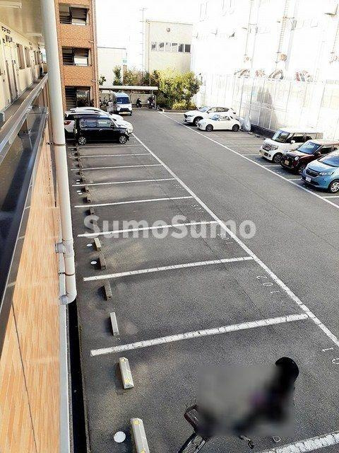 グランフォーレ池上の駐車場|駐車場に車を止められます