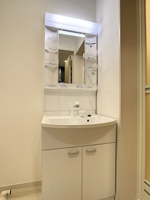 コンフォート川口の独立洗面台