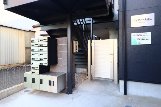 コンフォート川口のエントランス