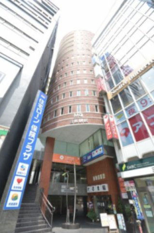 エムジー目黒駅前の外観