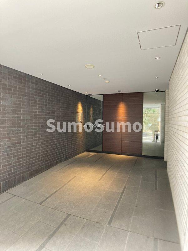 コンフォリア京町堀のエントランス|清潔なエントランスです