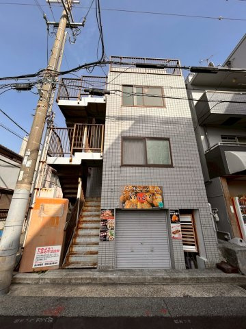 サニーパレス神陵台の外観