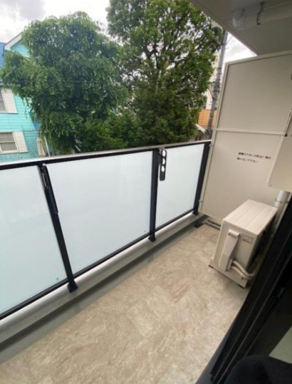 メイクス若松河田のバルコニー