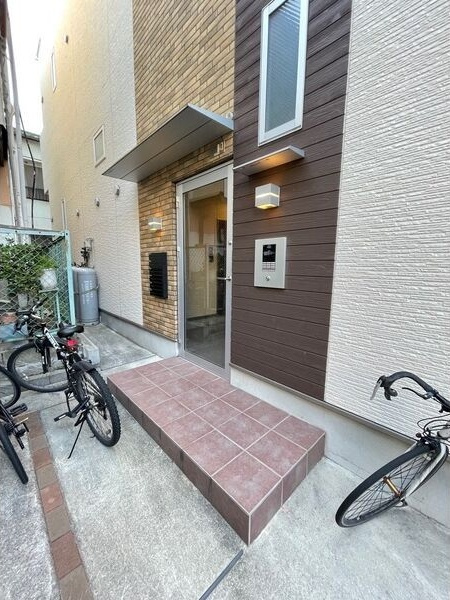 サニーコート花川のエントランス|ゆとりのあるエントランスです