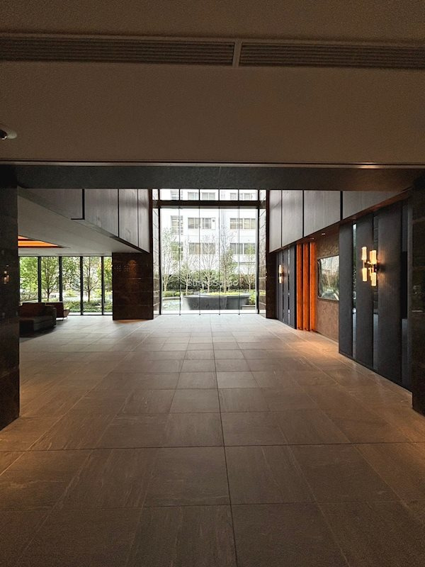 ザ・ファインタワー大阪肥後橋のロビー