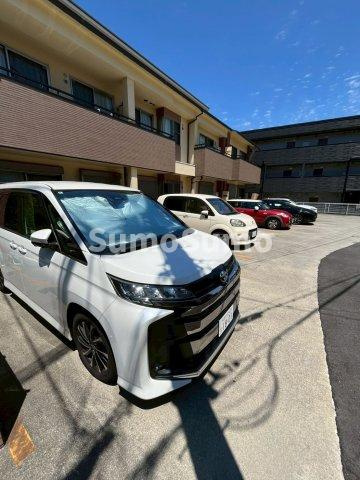 コンフォートプレイスの駐車場