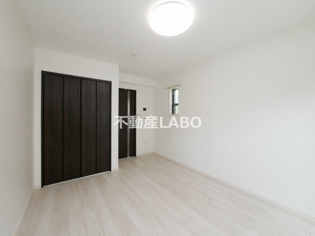 アートレジデンス酉島の洋室