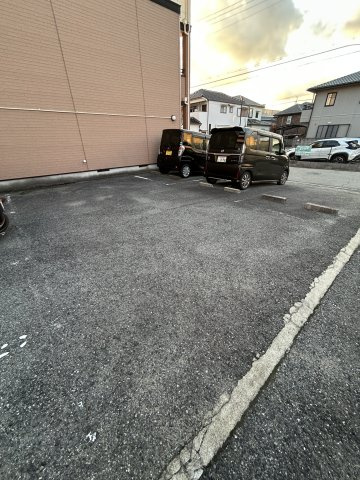 コンフォートＢＤの駐車場