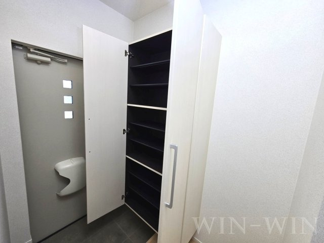 ライラック古並の玄関