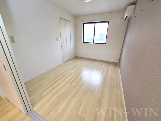 ライラック古並の寝室