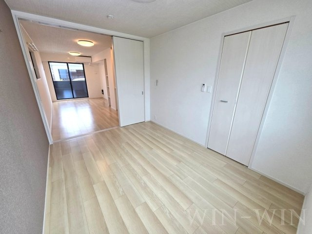 ライラック古並の寝室