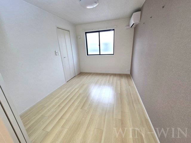 ライラック古並の寝室