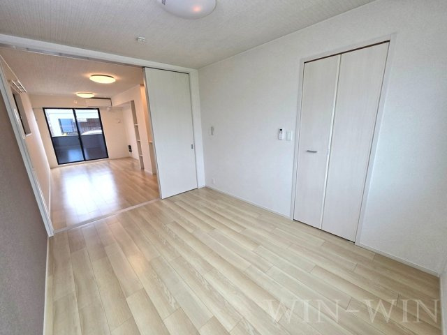 ライラック古並の寝室