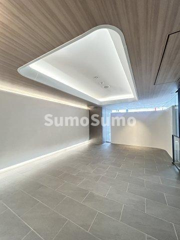 コンフォリア・リヴ北浜淡路町のロビー