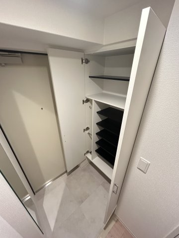 コンフォリア・リヴ淡路町一丁目のその他