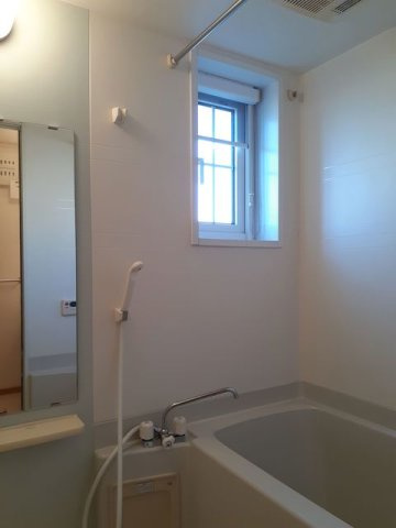 シャルム石原Ｃの浴室