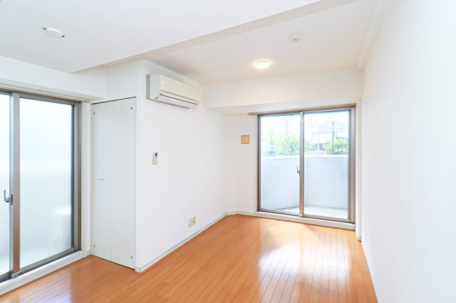 サヴォイバルビゾン　2階の居間・リビング|別号室のものです。現状優先になります。