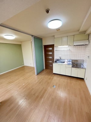 【居間・リビング】 | 第12高光マンション