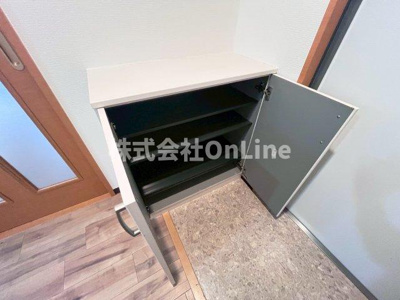 【玄関】 | ルミエール八尾駅前
