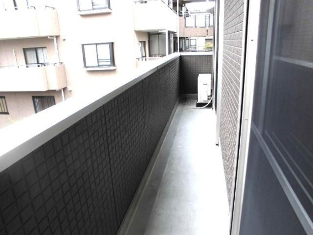 E.I.レジデンス　Aのバルコニー