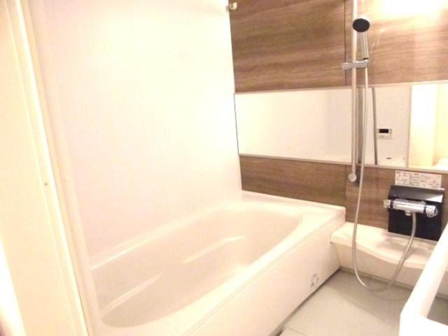 E.I.レジデンス　Aの浴室