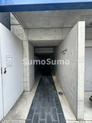 シーズ・アパートメント中之島 のエントランス|落ち着いたエントランスです