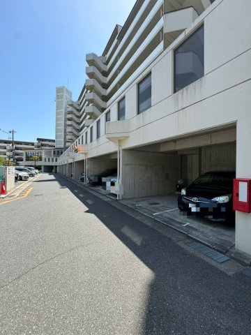 サンヴェール須磨妙法寺の駐車場