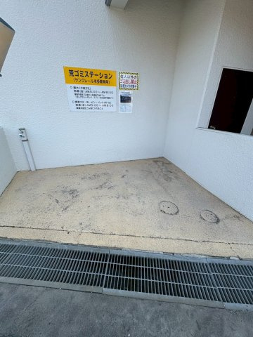 サンクレール本多聞の駐車場
