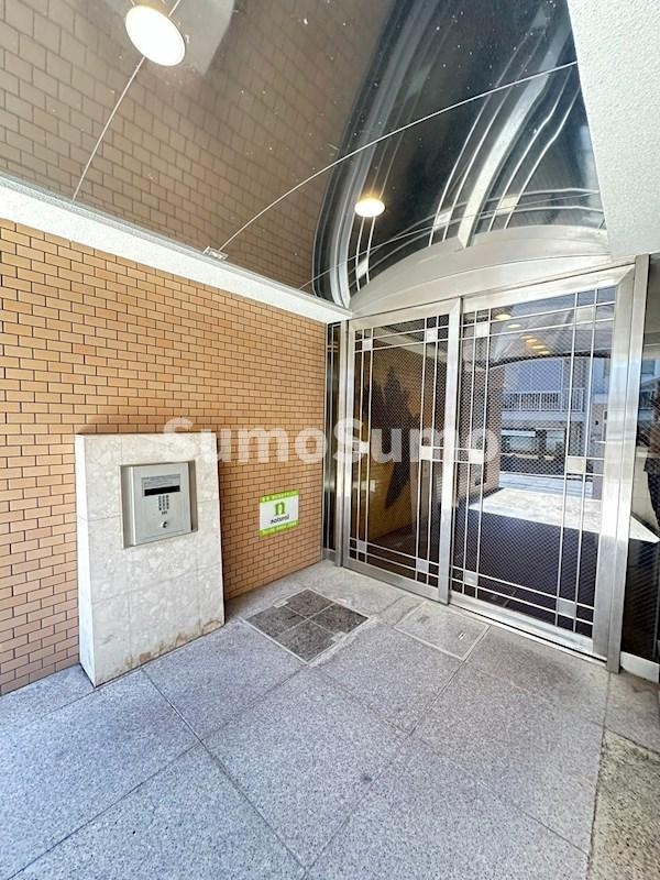 サンパレス２１六甲Ⅱのエントランス