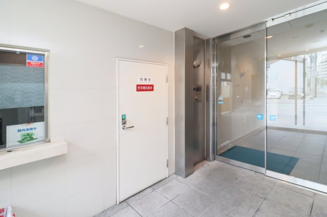 サヴォイザ・ティファナ　4階のエントランス