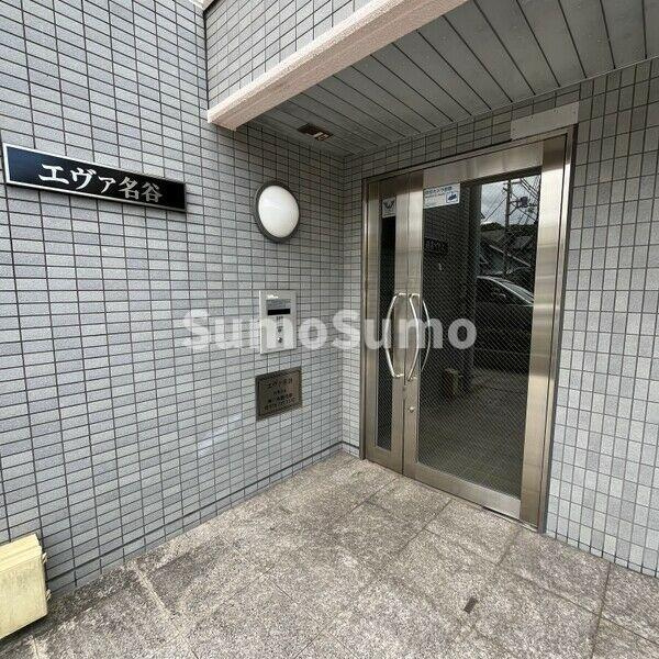 エヴァ名谷のエントランス|落ち着いたエントランスです