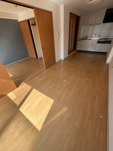 うはら甲子園口ビルの居間・リビング