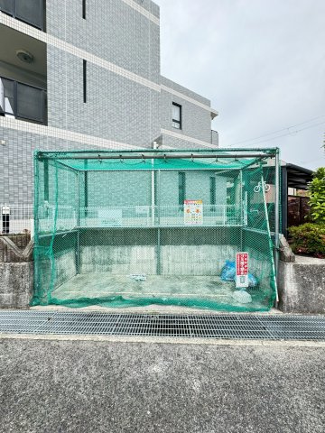 エクセランビラの周辺