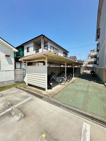 サンフローラ南別府の駐車場
