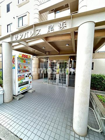 サンパレス尾浜のエントランス|清潔なエントランスです