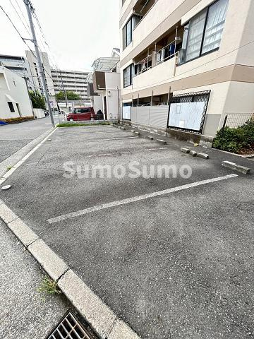 サンパレス尾浜の駐車場|駐車場があります