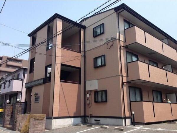 ウィンディヒルズ宝塚の外観